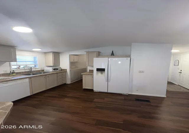 Homes for sale in Phoenix, AZ | 2105 E Villa Maria Dr #78, Phoenix, AZ 85022 | MLS# 7041823