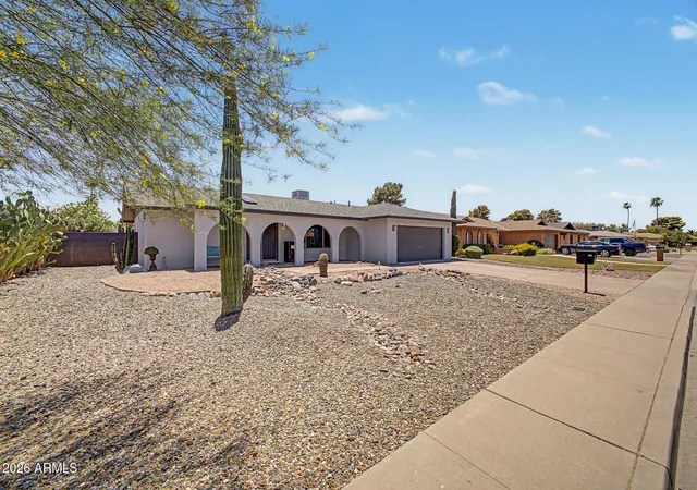 Photo 2 of Sale Pending at 1139 E Watson Dr, Tempe, AZ 85283 | MLS# 7043968 | Listing updated on 2026-07-20