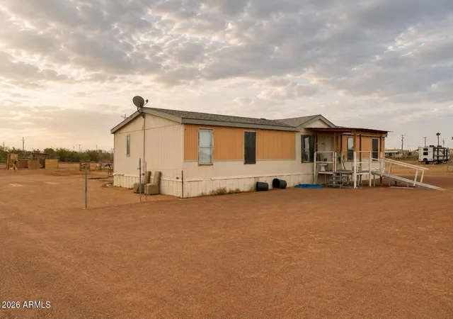 Photo 3 of Manufactured home for sale at 1017 S 373 Avenue, Tonopah, AZ 85354 | MLS# 7042114 | Listing updated on 2026-08-24