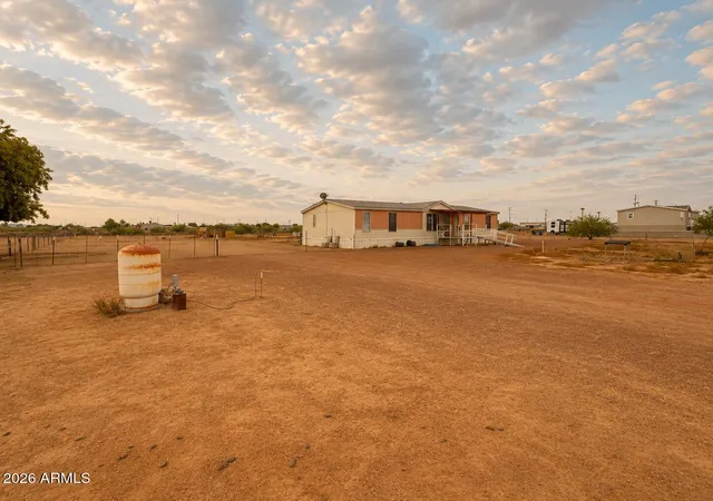Photo 4 of Manufactured home for sale at 1017 S 373 Avenue, Tonopah, AZ 85354 | MLS# 7042114 | Listing updated on 2026-08-24