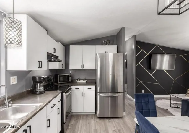 Homes for sale in Phoenix, AZ | 2605 W Van Buren St #80, Phoenix, AZ 85009 | MLS# 7041890