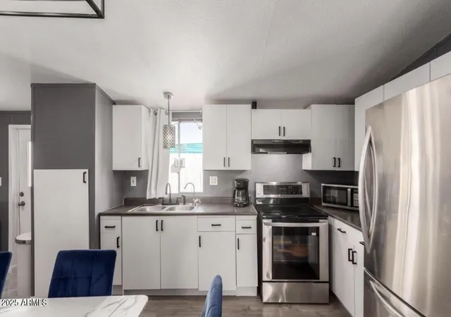 Homes for sale in Phoenix, AZ | 2605 W Van Buren St #80, Phoenix, AZ 85009 | MLS# 7041890