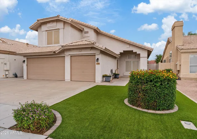 Photo 2 of Sale Pending at 1048 W Elgin St, Chandler, AZ 85224 | MLS# 7041916 | Listing updated on 2026-08-20