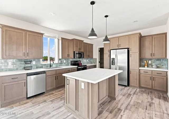 image of 24046 E Cholla Rd, Florence, AZ 85132 | MLS# 7041990