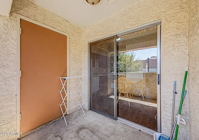 2nd image of 510 W University Dr, Tempe, AZ 85281