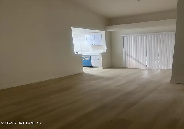 Photo 3 of Townhouse for sale at 4044 E Carson Rd, Phoenix, AZ 85042 | MLS# 7046936 | Listing updated on 2026-09-03