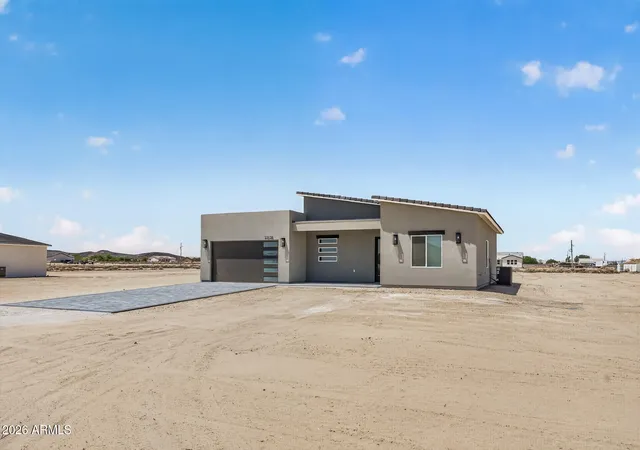 Photo 2 of Single family home for sale at 37628 W Illini St, Tonopah, AZ 85354 | MLS# 7042160 | Listing updated on 2026-09-09