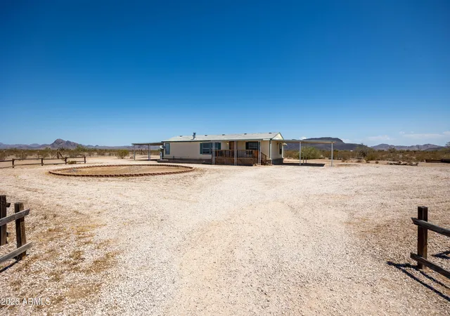 Photo 4 of Manufactured home for sale at 39312 W Northern Ave, Tonopah, AZ 85354 | MLS# 7043426 | Listing updated on 2026-07-26