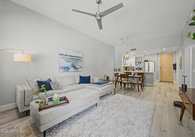 3rd image of 16 W Encanto Blvd #303, Phoenix, AZ 85003 | MLS# 7043654