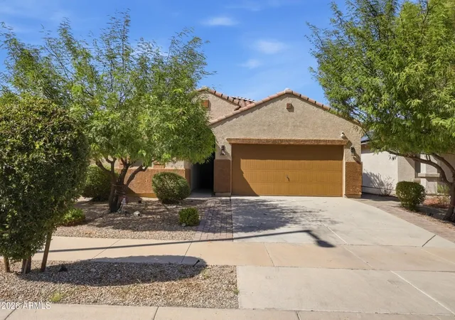 Single family home for sale at 17990 W Louise Dr, Surprise, AZ 85387 | MLS# 7072050