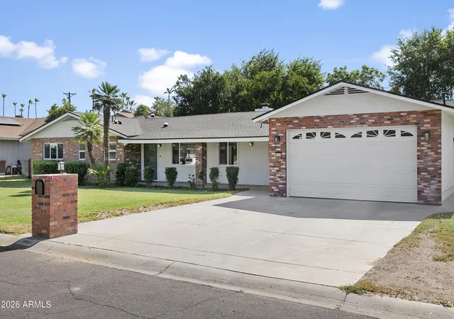 Photo 2 of Single family home for sale at 7801 N 16th Lane, Phoenix, AZ 85021 | MLS# 7043071 | Listing updated on 2026-09-12