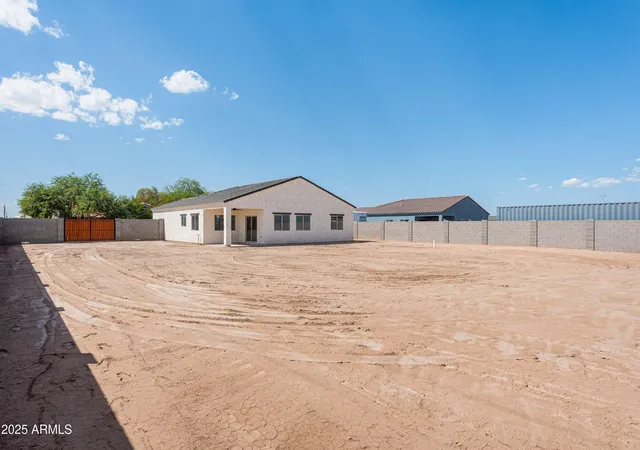 Homes for sale in Eloy, AZ | 4050 N Kioha Dr, Eloy, AZ 85131 | MLS# 7049018