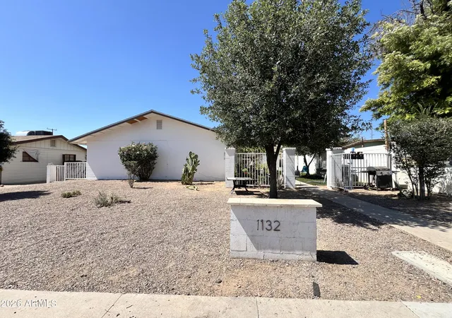 Photo 1 of Townhouse for sale at 1132 W North Ln, Phoenix, AZ 85021 | MLS# 7042432 | Listing updated on 2026-09-15