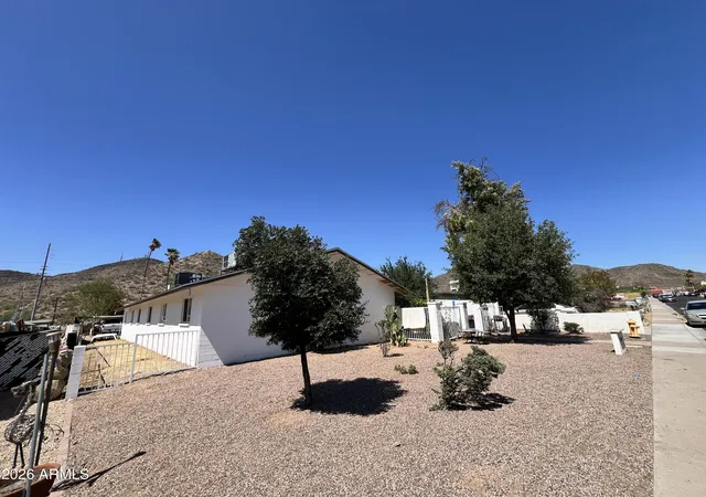 Photo 2 of Townhouse for sale at 1132 W North Ln, Phoenix, AZ 85021 | MLS# 7042432 | Listing updated on 2026-09-15