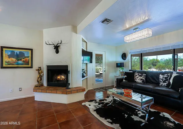 Photo 3 of Single family home for sale at 1345 E Paint Your Wagon Trl, Phoenix, AZ 85085 | MLS# 7045783 | Listing updated on 2026-10-03
