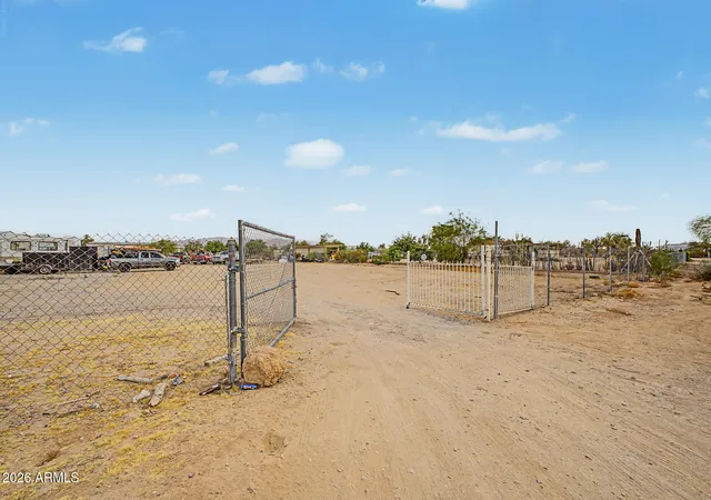 Homes for sale in Wittmann, AZ | 20843 W Tip Top Mine Rd, Wittmann, AZ 85361 | MLS# 7043326
