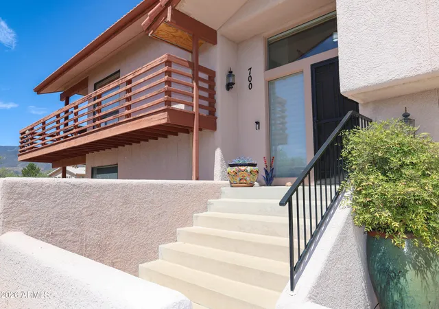3rd image of 700 Redtail Hawk Dr, Clarkdale, AZ 86324 | MLS# 7042627