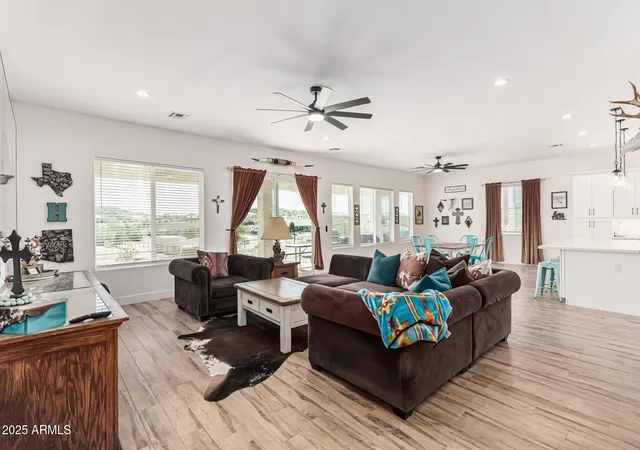 5th image of 3925 W Moon Dust Trl, San Tan Valley, AZ 85144 | MLS# 7042595