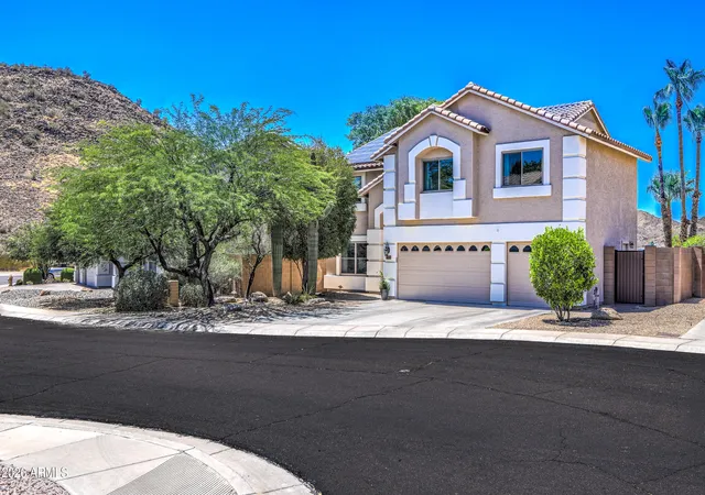 1st image of 2032 E Mariposa Grande, Phoenix, AZ 85024 | MLS# 7049023