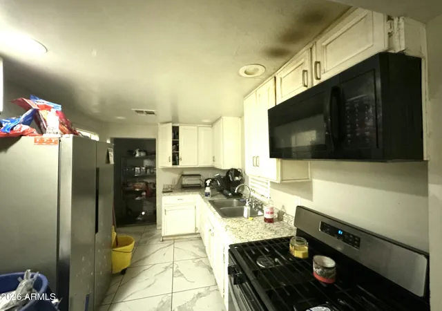 Photo 3 of Townhouse for sale at 1301 E Durango St, Phoenix, AZ 85034 | MLS# 7042693 | Listing updated on 2026-08-25