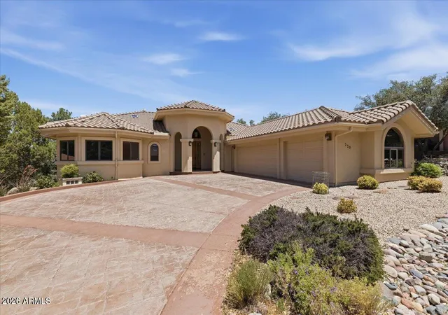 Photo 3 of Sale Pending at 230 Crestwood E, Prescott, AZ 86303 | MLS# 7044300 | Listing updated on 2026-09-09