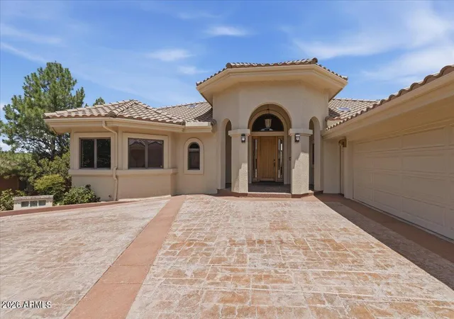 Photo 4 of Sale Pending at 230 Crestwood E, Prescott, AZ 86303 | MLS# 7044300 | Listing updated on 2026-09-09