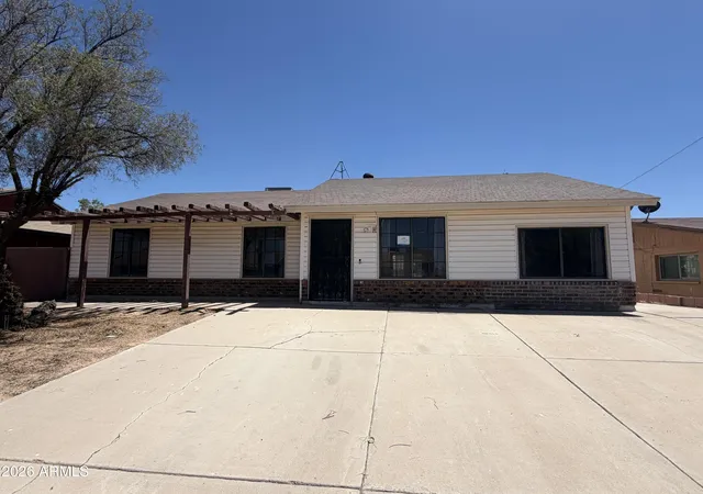 Photo 1 of Single family home for sale at 1131 E Bisnaga St, Casa Grande, AZ 85122 | MLS# 7042711 | Listing updated on 2026-09-24
