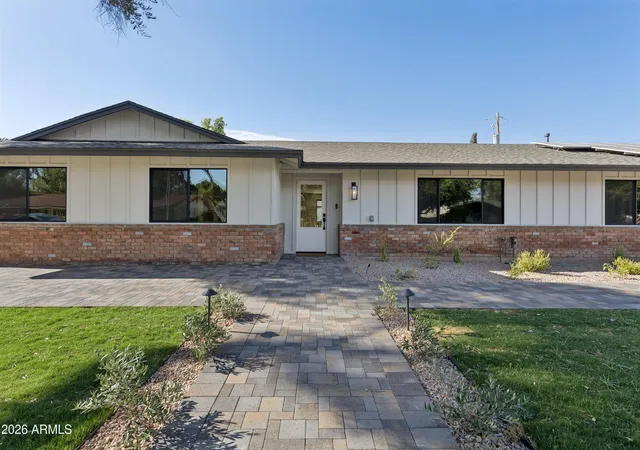 Photo 2 of Single family home for sale at 144 E Winter Dr, Phoenix, AZ 85020 | MLS# 7042985 | Listing updated on 2026-08-23
