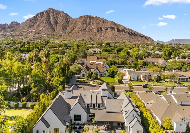 Photo 2 of Mansion for sale at 5843 E Calle Del Sud, Phoenix, AZ 85018 | MLS# 7047179 | Listing updated on 2026-09-03