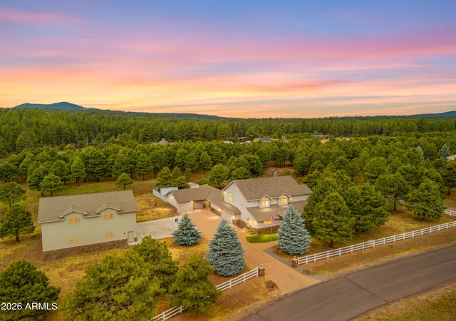 Photo 1 of Single family home for sale at 2705 W Creighton Dr, Flagstaff, AZ 86001 | MLS# 7043664 | Listing updated on 2026-08-19