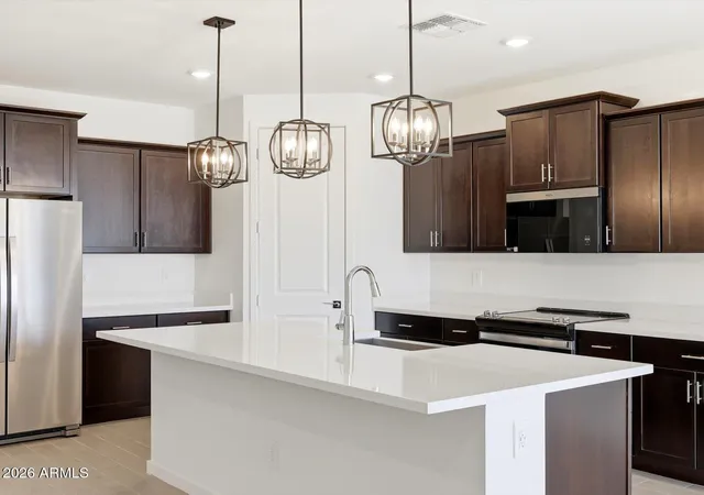 4th image of 10820 W Jones Ave, Tolleson, AZ 85353 | MLS# 7042840