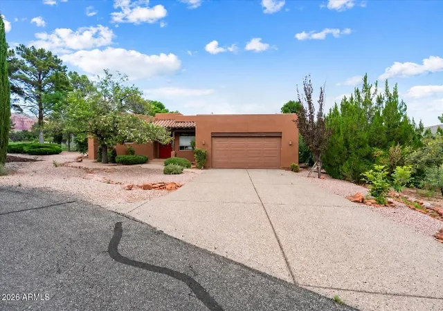 Homes for sale in Sedona, AZ | 40 Mesa Vista Dr, Sedona, AZ 86351 | MLS# 7044333