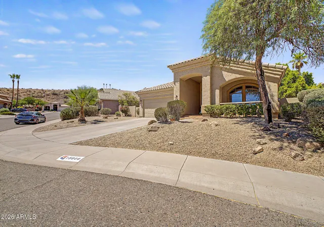 Homes for sale in Phoenix, AZ | 15608 S 7th St, Phoenix, AZ 85048 | MLS# 7044114