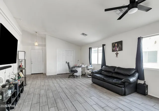 Photo 4 of Single family home for sale at 3233 W Huntington Dr, Phoenix, AZ 85041 | MLS# 7042916 | Listing updated on 2026-09-14