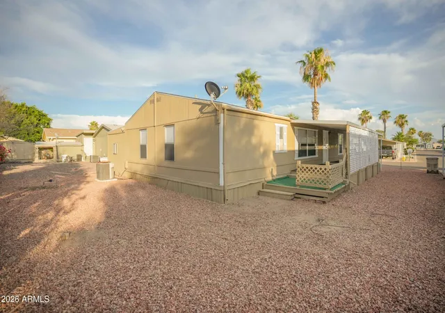 35th image of 19802 N 32nd St #11, Phoenix, AZ 85050 | MLS# 7042906