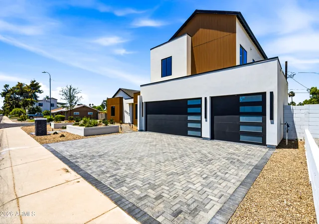 Photo 1 of Single family home for sale at 4002 N 34th Street, Phoenix, AZ 85018 | MLS# 7042928 | Listing updated on 2026-09-30