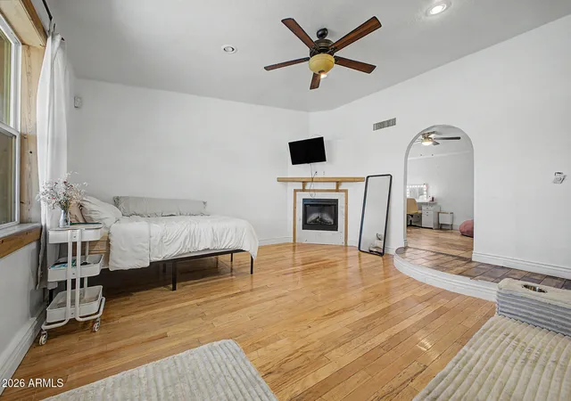 Photo 3 of Single family home for sale at 1910 E June Cir, Mesa, AZ 85203 | MLS# 7043678 | Listing updated on 2026-09-02