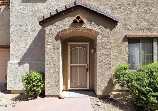 Photo 2 of Single family home for sale at 3038 W Sands Dr, Phoenix, AZ 85027 | MLS# 7044278 | Listing updated on 2026-08-30