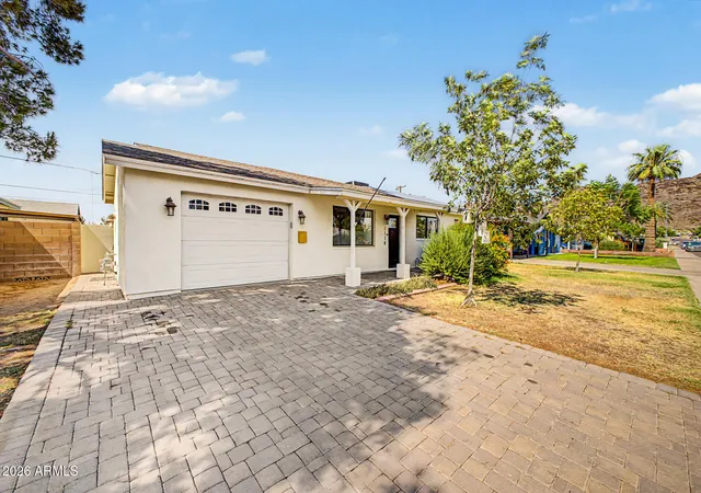 Photo 1 of Single family home for sale at 1118 E Diana Ave, Phoenix, AZ 85020 | MLS# 7044766 | Listing updated on 2026-09-25