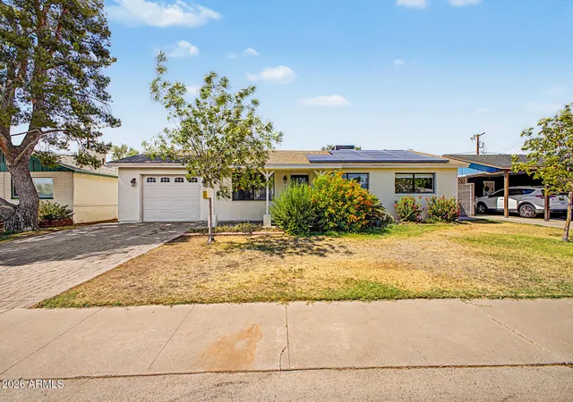 Photo 2 of Single family home for sale at 1118 E Diana Ave, Phoenix, AZ 85020 | MLS# 7044766 | Listing updated on 2026-09-25