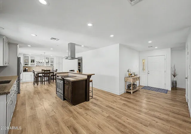 Photo 2 of Single family home for sale at 8720 E Whitton Ave, Scottsdale, AZ 85251 | MLS# 7043582 | Listing updated on 2026-08-20