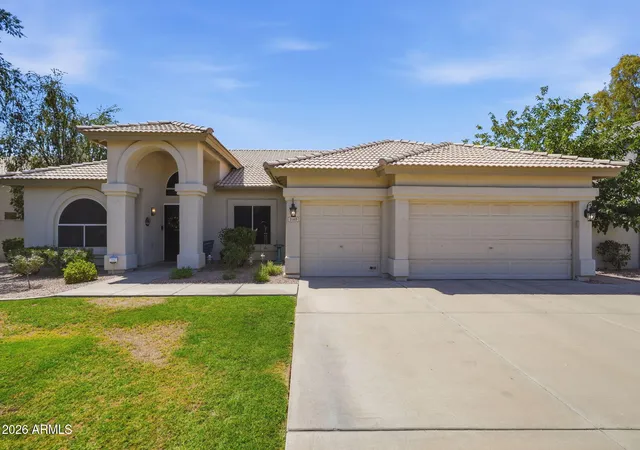 Photo 2 of Single family home for sale at 2149 E Drake Ct, Gilbert, AZ 85234 | MLS# 7043489 | Listing updated on 2026-07-27