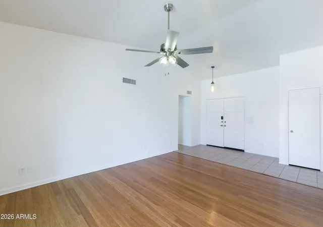 Photo 2 of Sale Pending at 4056 W Mercer Ln, Phoenix, AZ 85029 | MLS# 7043904 | Listing updated on 2026-07-19