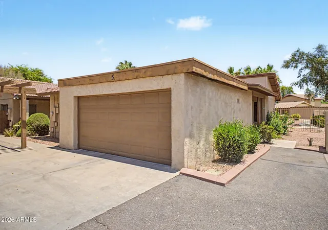 Homes for sale in Phoenix, AZ | 14815 N 25th Dr #5, Phoenix, AZ 85023 | MLS# 7043032