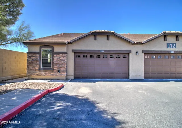 Townhouse for sale at 2725 E Mine Crk Rd #1223, Phoenix, AZ 85024 | MLS# 7048268