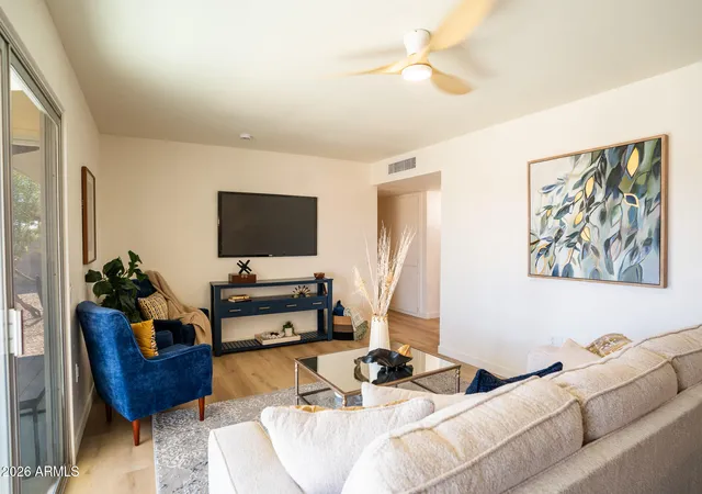 Photo 4 of Single family home for sale at 10610 W Garnette Dr, Sun City, AZ 85373 | MLS# 7043029 | Listing updated on 2026-10-09