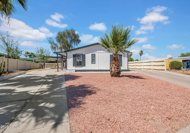Homes for sale in Phoenix, AZ | 322 E Wagoner Rd, Phoenix, AZ 85022 | MLS# 7043094