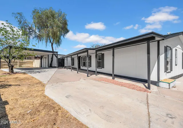 Homes for sale in Phoenix, AZ | 322 E Wagoner Rd, Phoenix, AZ 85022 | MLS# 7043094