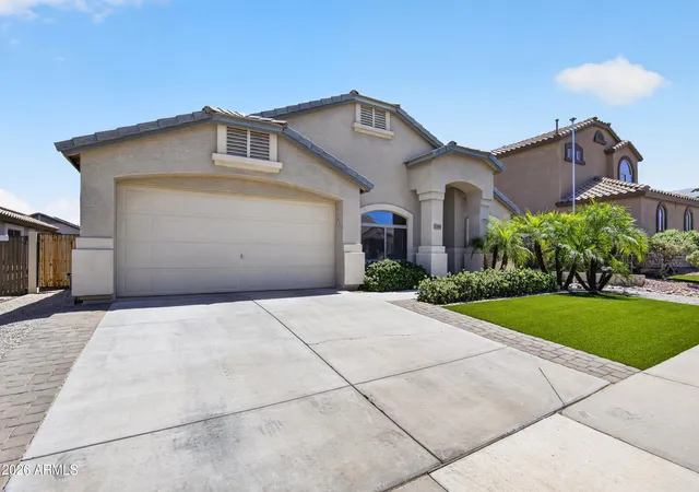 Homes for sale in Surprise, AZ | 17589 W Windrose Dr, Surprise, AZ 85388 | MLS# 7043378