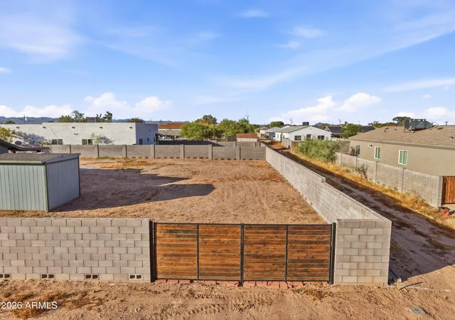 Homes for sale in Wittmann, AZ | 32225 N Center St N, Wittmann, AZ 85361 | MLS# 7043166